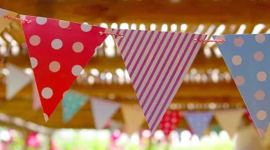 fete village flags-2522544_960_720 - pixabay