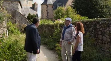 Visite_guidee_Sainte_Suzanne - 2BM