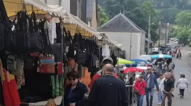 bric à brac Voutré - comité des fêtes Voutré