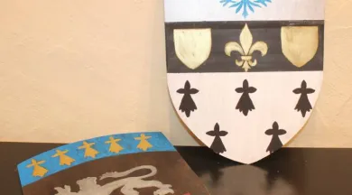 Peins ton bouclier - Équipe du château de Sainte-Suzanne / CD53