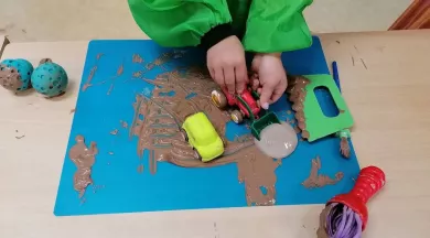 Barbotine / Argile des tout-petits - Musée de la faience et de la céramique