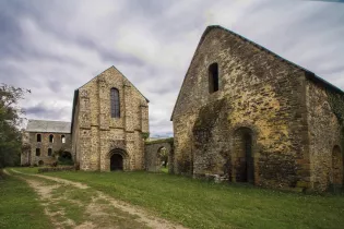 Abbaye Clairmont - Laval Images