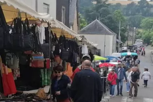 bric à brac Voutré - comité des fêtes Voutré
