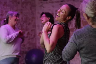 Yoga du rire - Annabelle Amoros