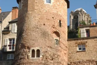 Tour Madeleine de l'enceinte romaine - Ville du Mans